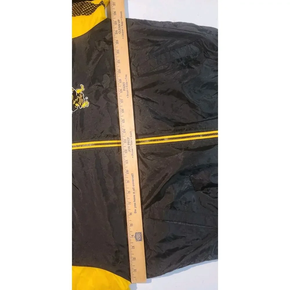 Vtg Wichita Shockers Pro Player Jacket Size Medium WSU Light Coat